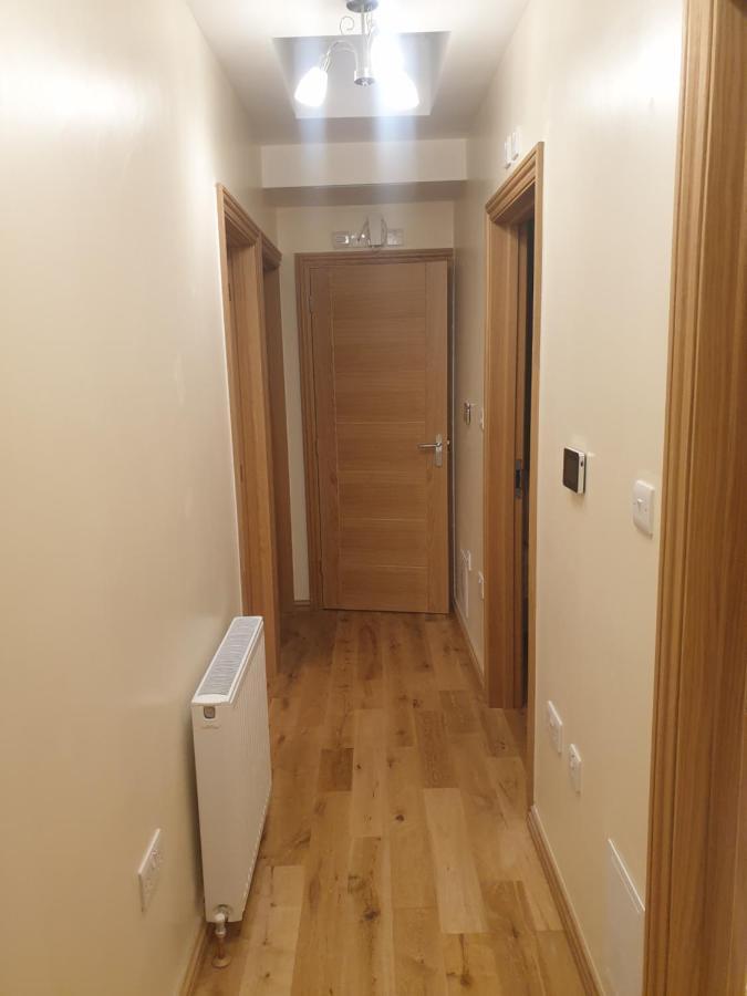 London Luxury 3 Bedroom 2 Bathrooms Flat 1 Min To Redbridge Station Free Parking & Wifi Wanstead Esterno foto